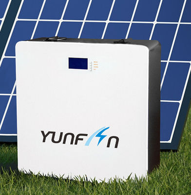 51.2V 100Ah 5KWh 벽에 장착된 태양 전지 주거용 심 사이클 LiFePo4 배터리